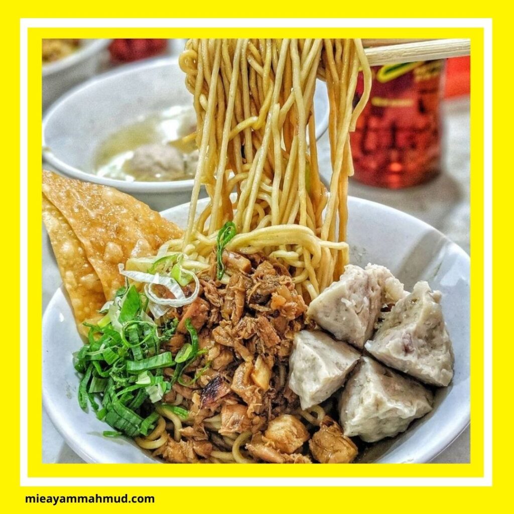 Mie Ayam & Bakso "Wetan Kali" Serayu Penggalang: Rahasia Rasa yang Menggoda di Setiap Gigitan